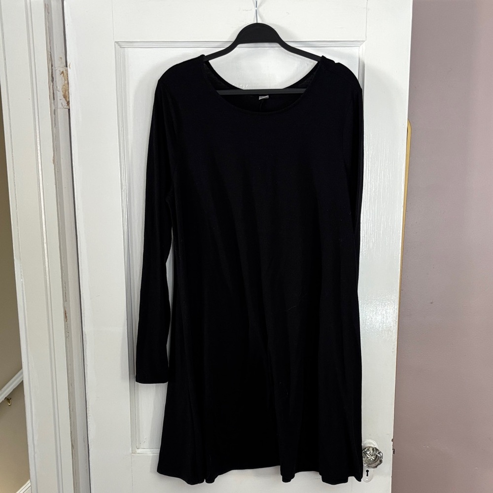 Old Navy Black Long Sleeve Dress